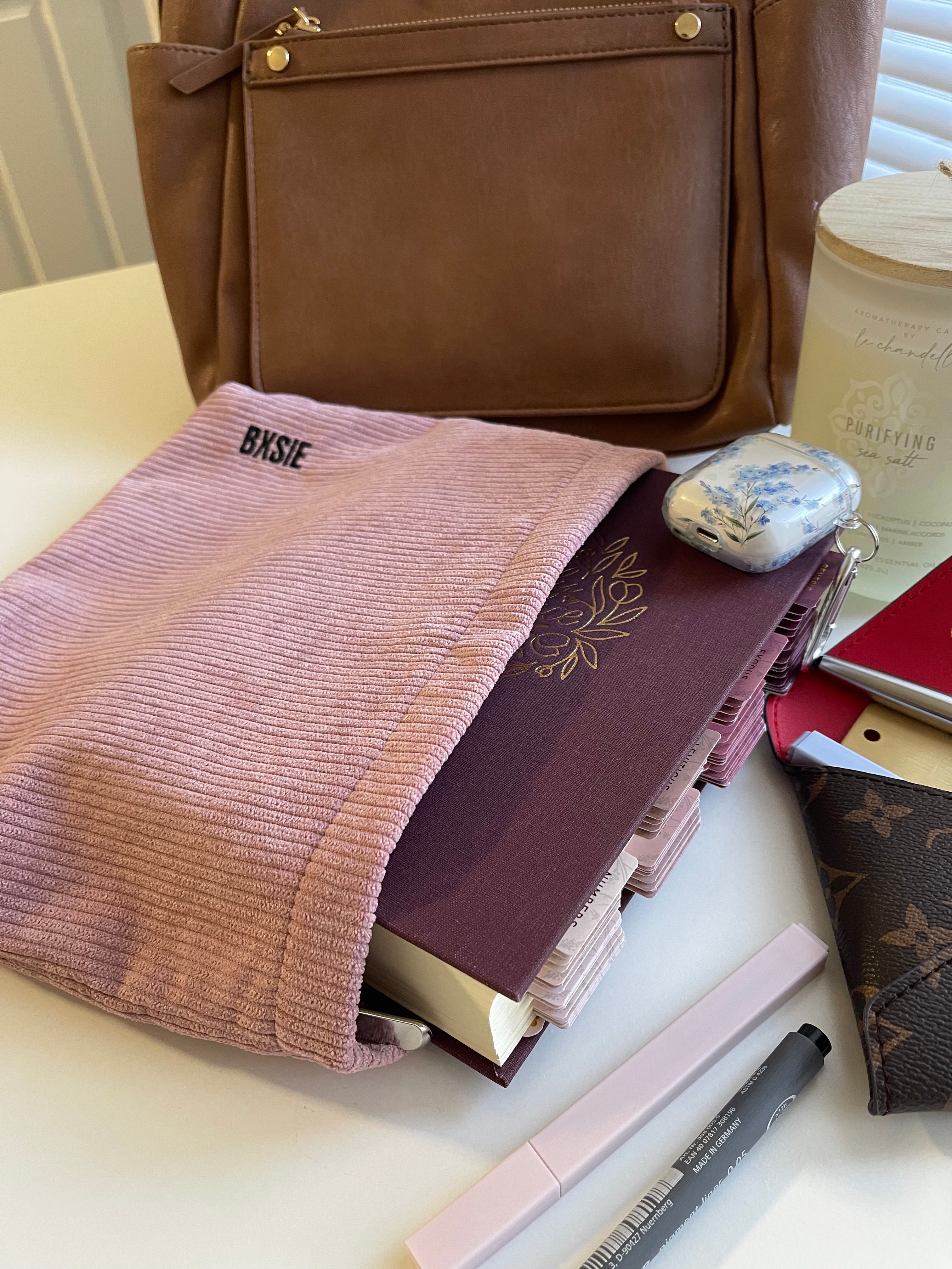Book Pouches for Paperbacks | The VOYAGER Collection | BXSIE